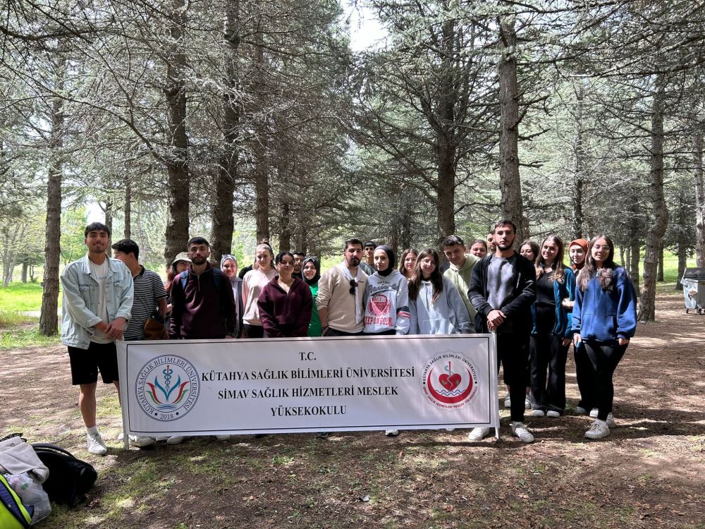 ÖĞRENCİLERE GÖLCÜK‘TE GENÇLİK KAMPI